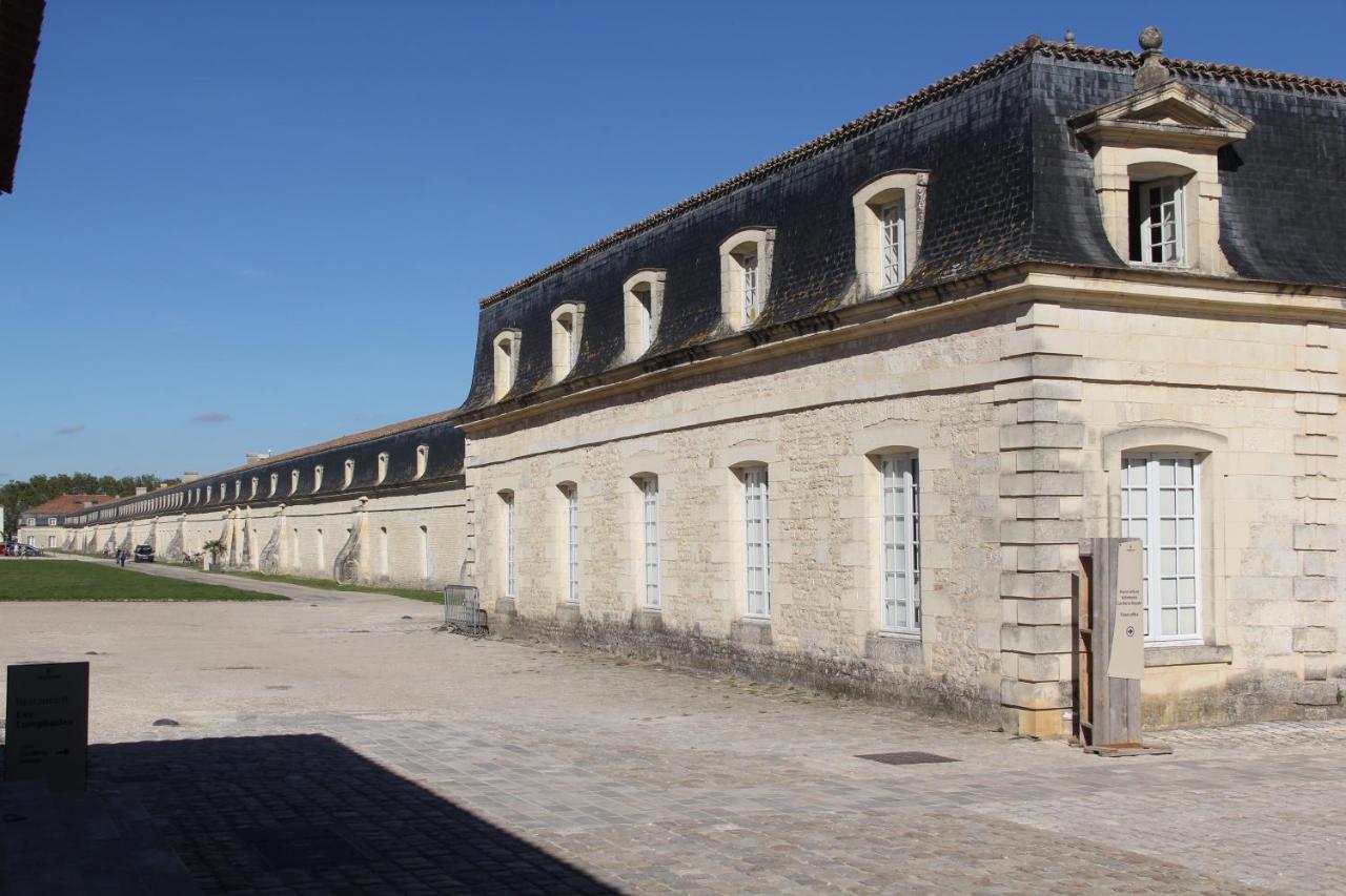 Les Demoiselles De Rochefort Villa Buitenkant foto