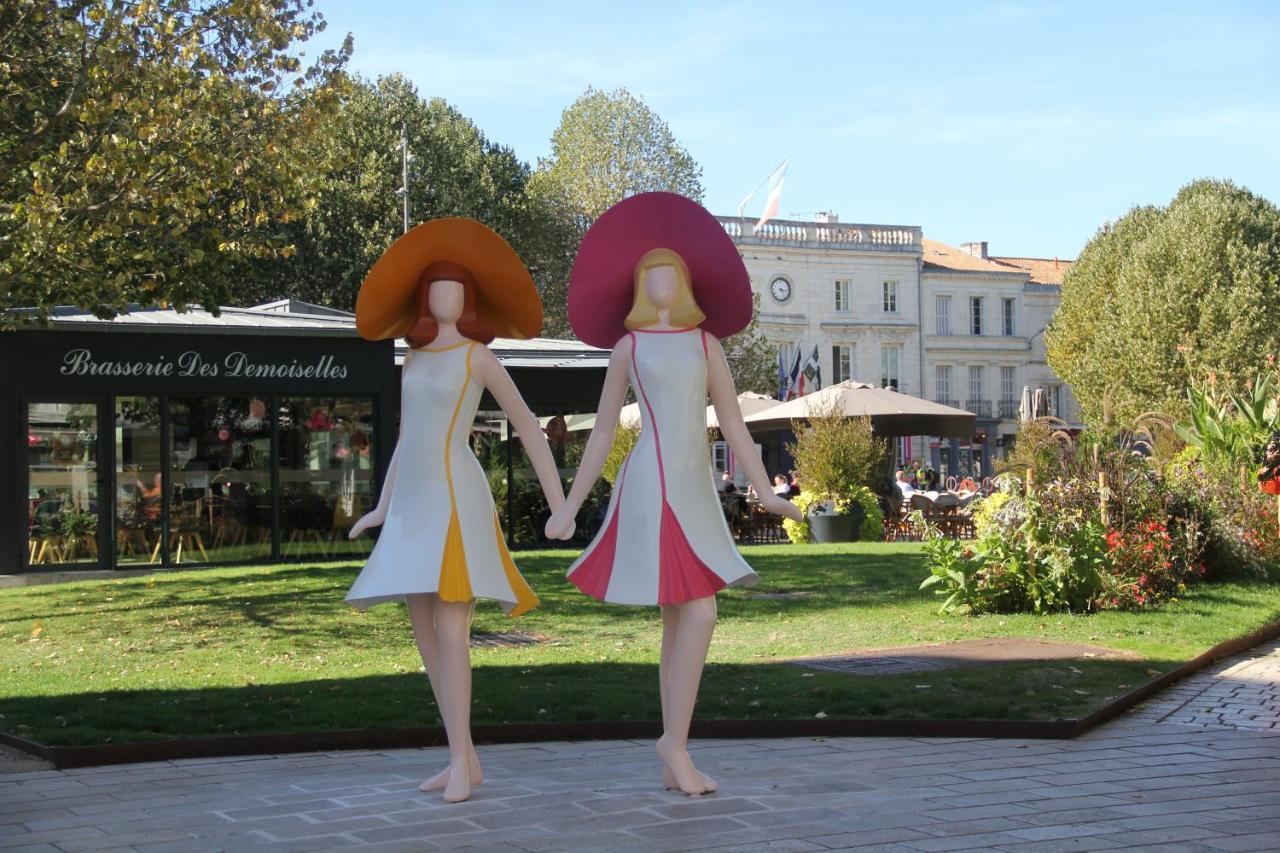 Les Demoiselles De Rochefort Villa Buitenkant foto
